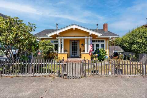 545 N McPherson Street, Fort Bragg, CA 95437