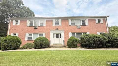 11 Rolling Ridge A, Montvale, NJ 07645