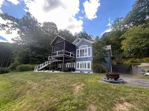 217 HAWKS CHASE LANE, DANIELS, WV 25832