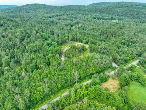 567 Sawnee Bean Road, Thetford, VT 05075