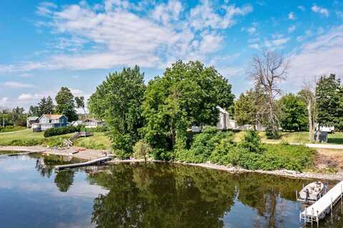 321 East Alburgh Road, Alburgh, VT 05440