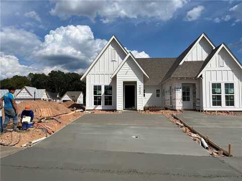 1063 FOREST LANE, OPELIKA, AL 36801