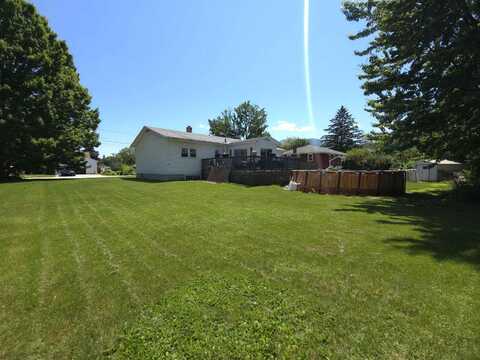 37 Androscoggin Street, Gorham, NH 03581