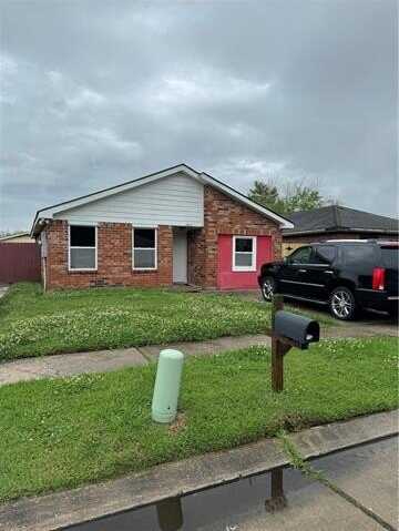7633 STONEWOOD Street, New Orleans, LA 70128