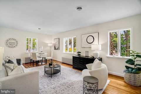 7001 MEMORIAL HEIGHTS DR, ALEXANDRIA, VA 22306