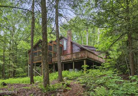 329 Lakeshore Dr, Sandisfield, MA 01255