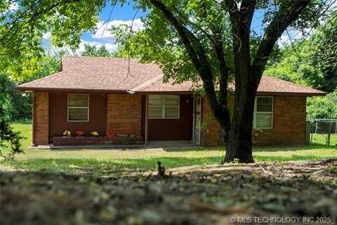 2608 Hickory Bluff Road, Sapulpa, OK 74066