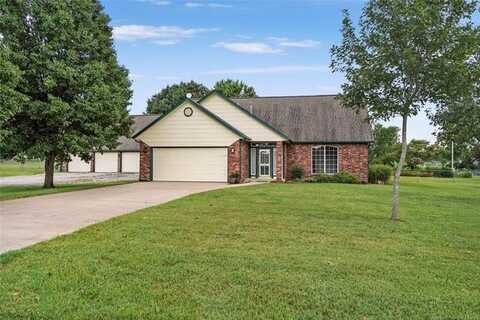 10672 E Canyon Oaks Court, Claremore, OK 74017