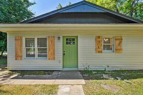 202 W Burnham Avenue, Sapulpa, OK 74066