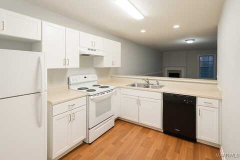 557 Eastdale Road, Montgomery, AL 36117