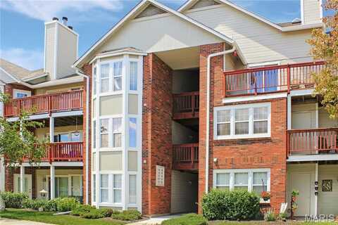 421 Shirley Ridge Drive, Saint Charles, MO 63304