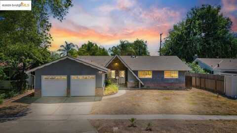 1702 Sherwood Ave, Modesto, CA 95350
