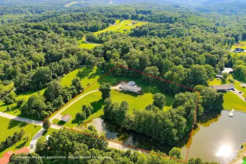8666 E Ash Road, Bloomfield, IN 47424