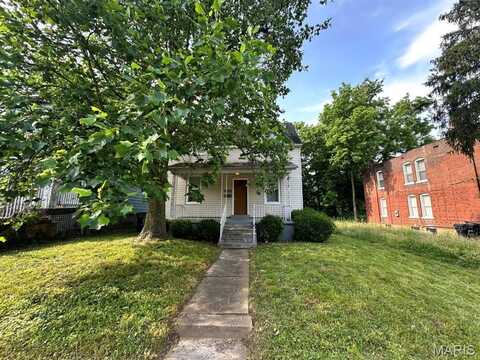 6624 Bartmer Avenue, University City, MO 63130