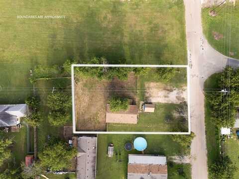 198 E 4th Street, Crawford, TX 76638