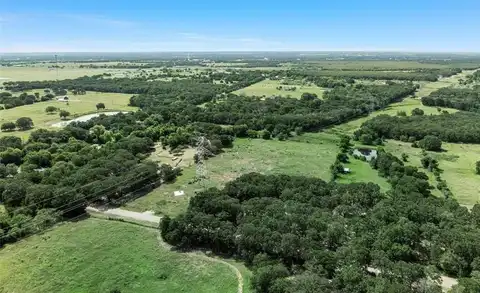 221 Bays Road, Axtell, TX 76624