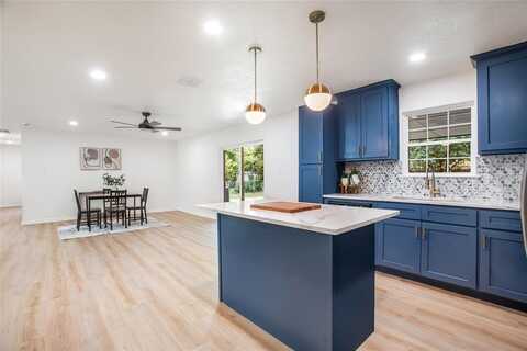 6963 Pinon Street, Fort Worth, TX 76116