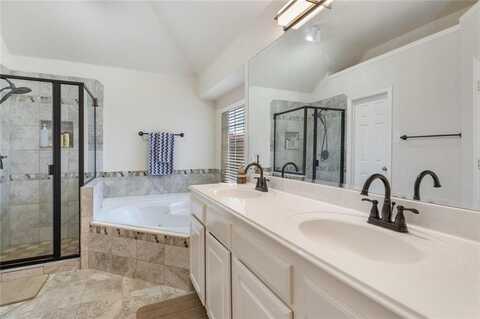 8223 Dogwood Lane, Irving, TX 75063
