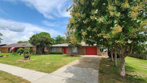 1423 Main Street, Kaufman, TX 75142