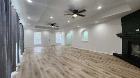 1423 Main Street, Kaufman, TX 75142