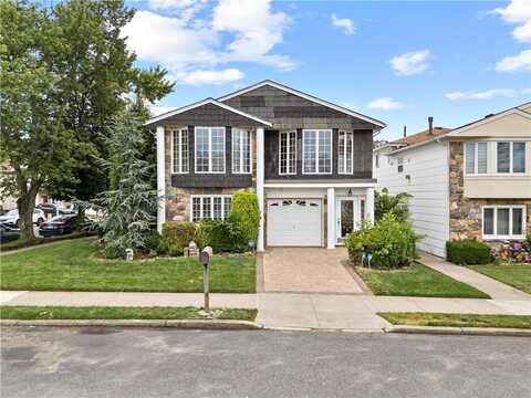 4 Bangor Street, Staten Island, NY 10314