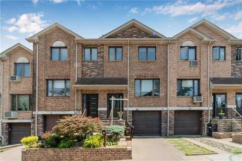 124 North Drive, Staten Island, NY 10305