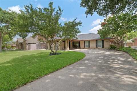 2719 N Surrey Drive, Carrollton, TX 75006