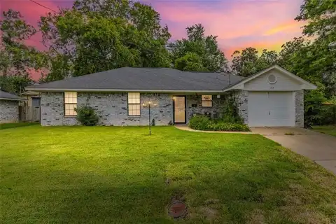 133 Kyle Street, Sulphur Springs, TX 75482
