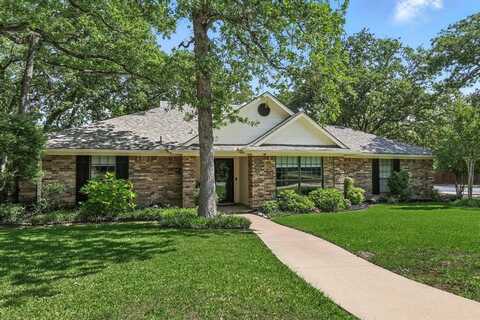 200 Bremen Drive, Hurst, TX 76054