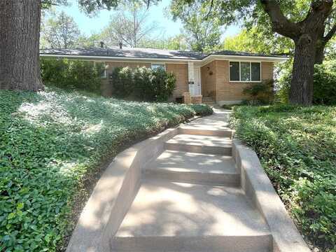 2611 Lanecrest Drive, Dallas, TX 75228