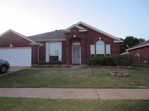 225 Quail Meadows Lane, Arlington, TX 76002