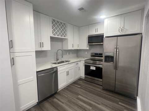 9815 Walnut Street, Dallas, TX 75243