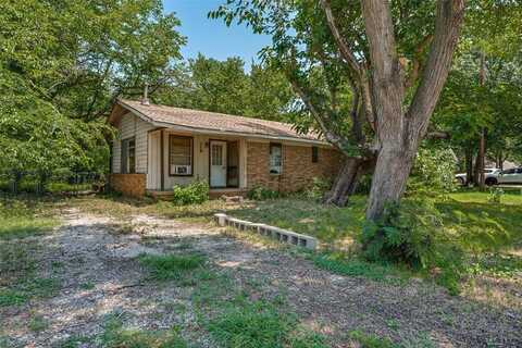238 Oakwood Circle, Shady Shores, TX 76208