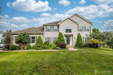 28 Imperial Court, Monroe, NJ 08831