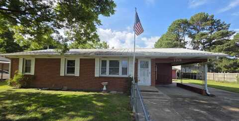 1201 E Court, Paragould, AR 72450