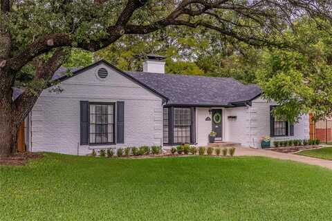 101 Lindenwood Drive, Fort Worth, TX 76107
