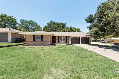 5500 Whitman Avenue, Fort Worth, TX 76133