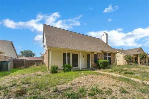 6832 Younger Drive, The Colony, TX 75056