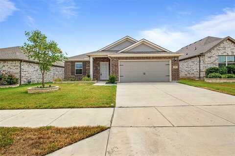 508 Bronze Forest Drive, Fort Worth, TX 76131