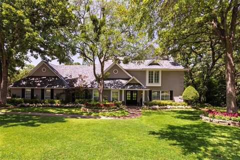 2102 Prestonwood Drive, Arlington, TX 76012