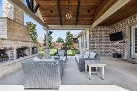 2353 Stallion Street, Carrollton, TX 75010