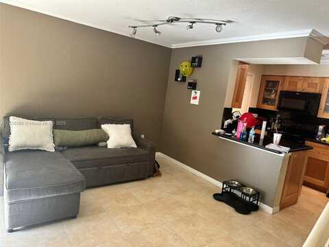 17455 NW 67th Ct, Hialeah, FL 33015