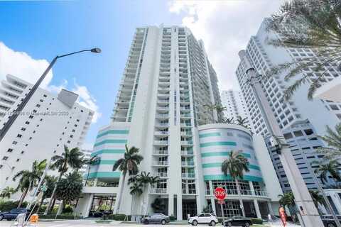 218 SE 14th St, Miami, FL 33131