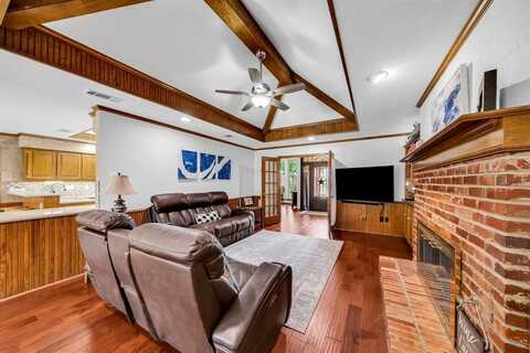 1409 Thames Drive, Plano, TX 75075