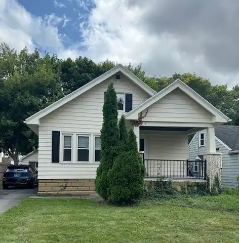 125 Redfern Drive, Rochester, NY 14620