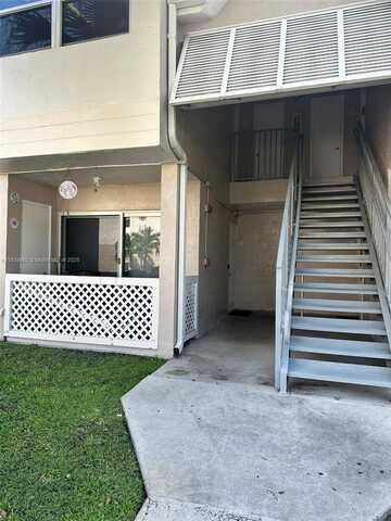 17580 NW 67th Pl, Hialeah, FL 33015