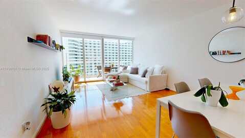 5600 Collins Ave, Miami Beach, FL 33140