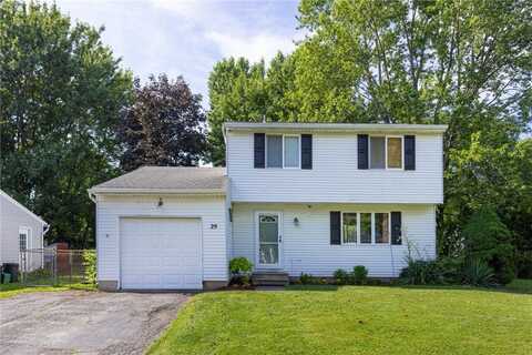 29 Huntington Parkway, Hamlin, NY 14464
