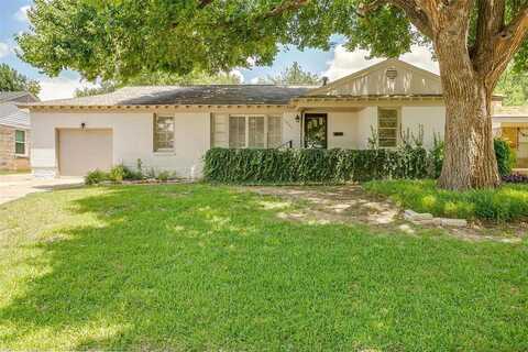 3937 Weyburn Drive, Fort Worth, TX 76109