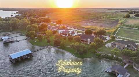 129 Lakeshore Drive, Waxahachie, TX 75165